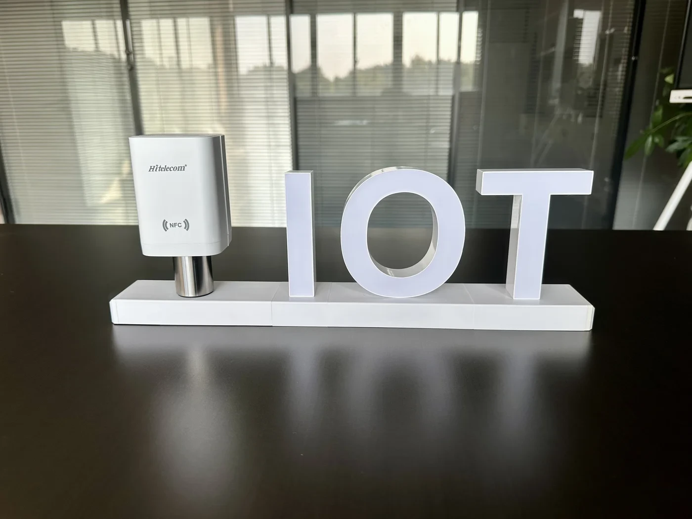 57606187d6be01b2fce18e5b7104c4cf.jpg Hitelecom sensor device with IoT lettering