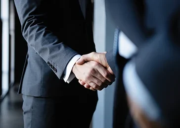 Business handshake — Hitelecom enters the Mexican telecom market